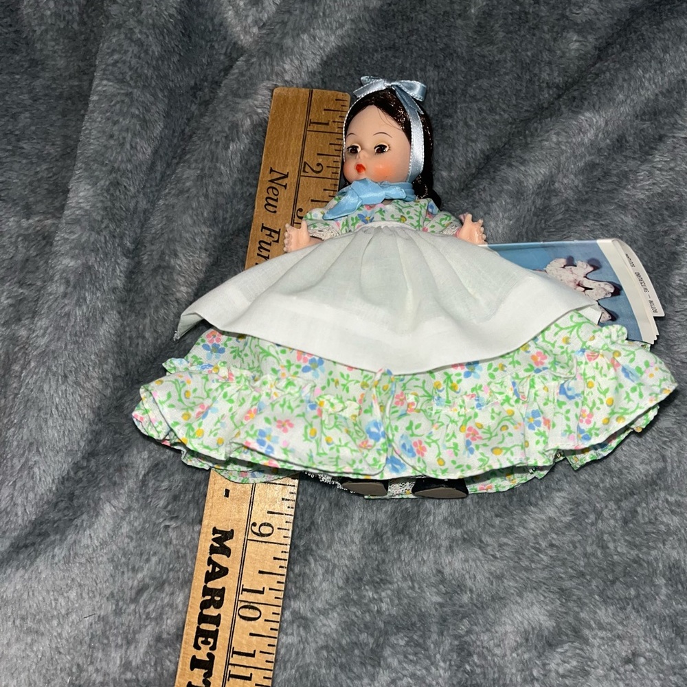 NIB Vintage 1970's Madame Alexander Doll 8” Argentine Argentina 571 w/box - Picture 7 of 9